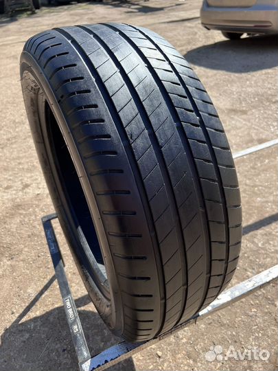 Bridgestone Alenza 001 245/50 R19 105W