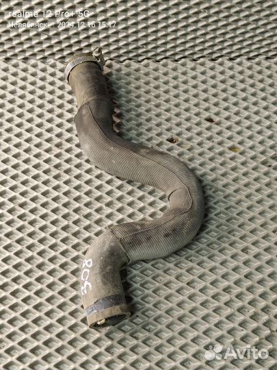 Патрубок радиатора верх Peugeot 308 1.6 б.у