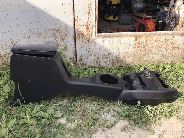 Подлокотник Honda Fit/Jazz