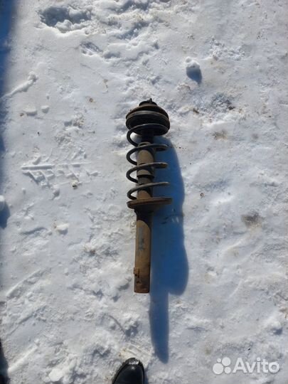 Передние стойки амортизатора в сборе хонда hr-v