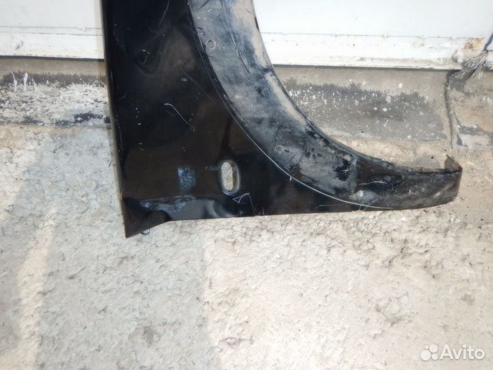 Крыло переднее правое Mitsubishi L200 2009-2017