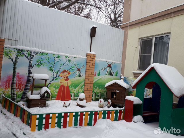 Воспитатель