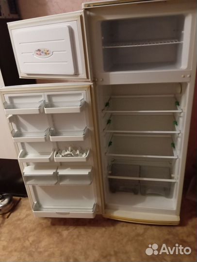 Холодильник atlant двухкамерный бу