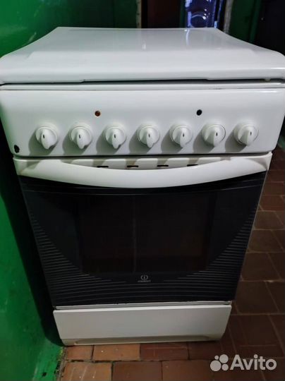 Плита электрическая бу с духовкой Indesit