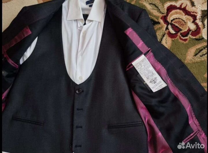 Костюм мужской