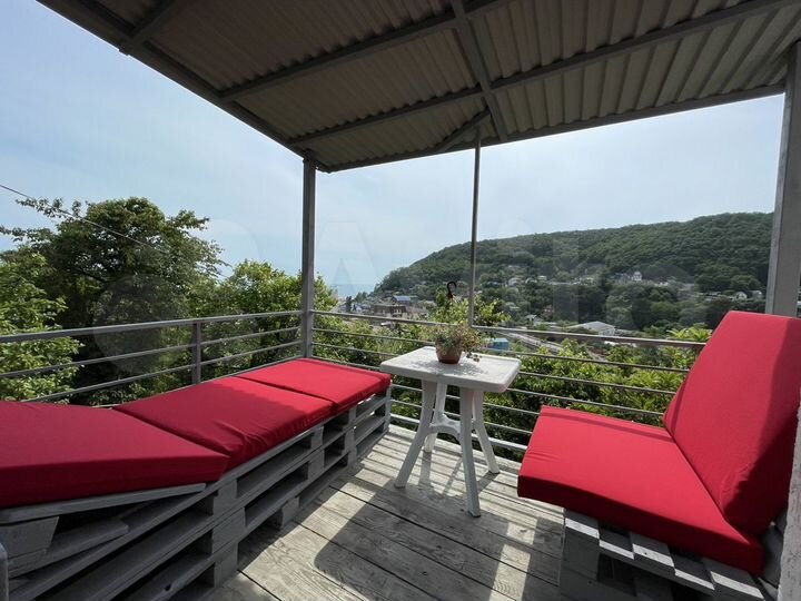 Дом 35 м² на участке 5 сот.