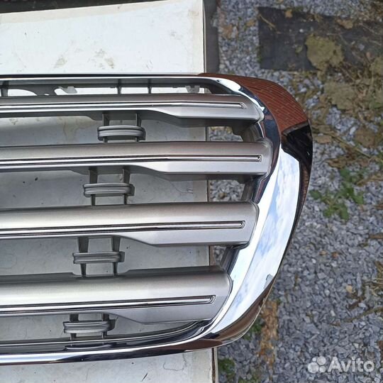 Решётка радиатора на Ленд Крузер 2008- 2015 года