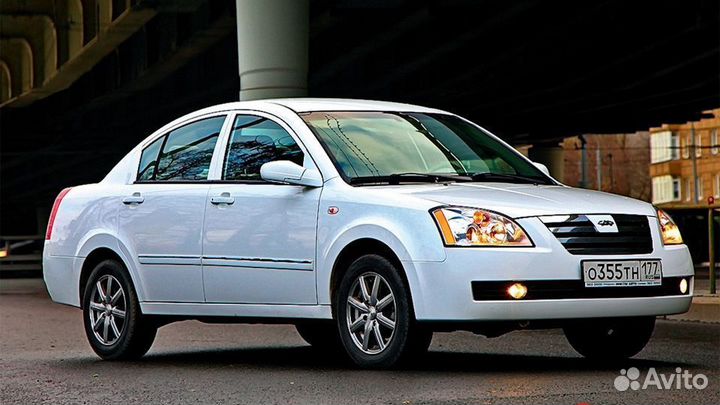 Стекло лобовое на Чери Фора