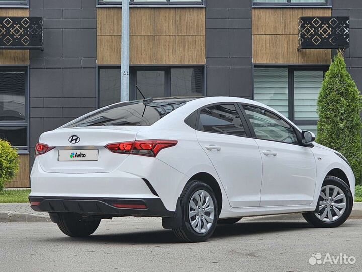 Hyundai Solaris 1.6 МТ, 2021, 14 800 км