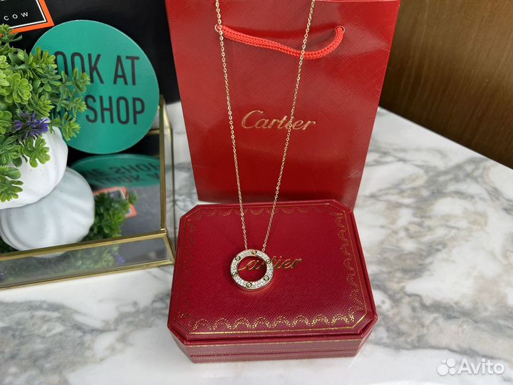 Cartier Love колье