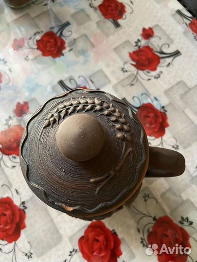 Глиняный кувшин