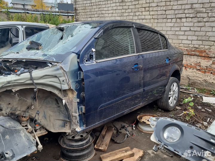 Opel Astra H по запчастям