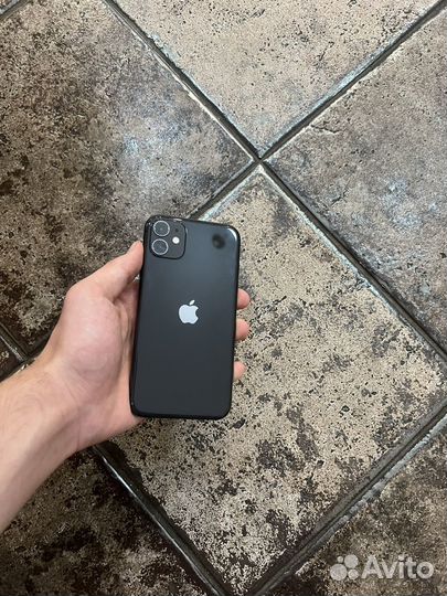 iPhone 11, 64 ГБ