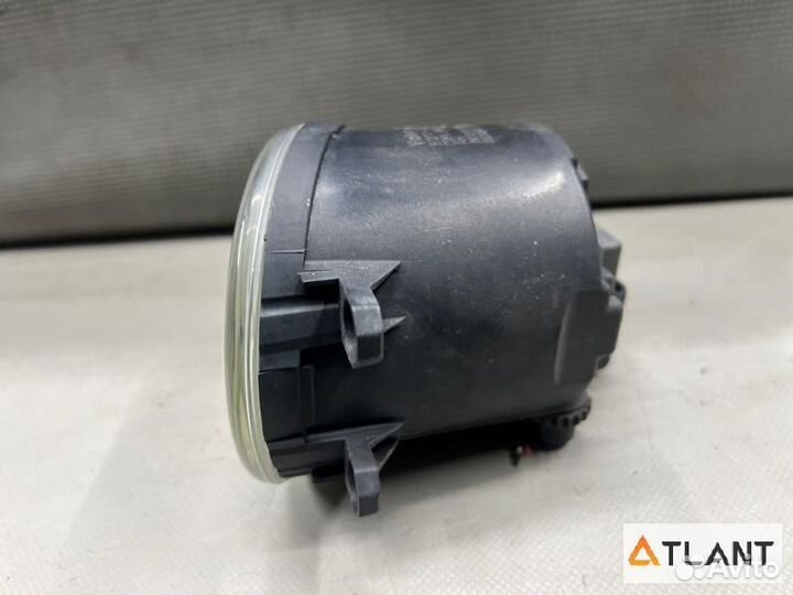 Туманка передняя правая toyota premio