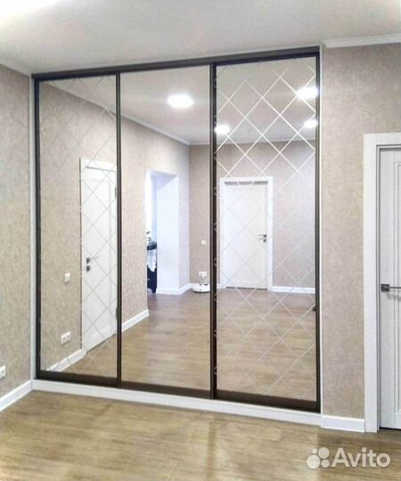 Стеклянная перегородка