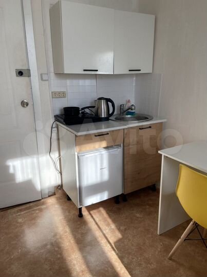 Комната 11 м² в 4-к., 1/2 эт.