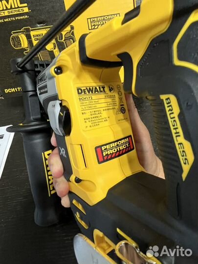 Перфоратор Dewalt DCH172