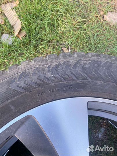 Nokian Tyres Hakkapeliitta 8 275/50 R20