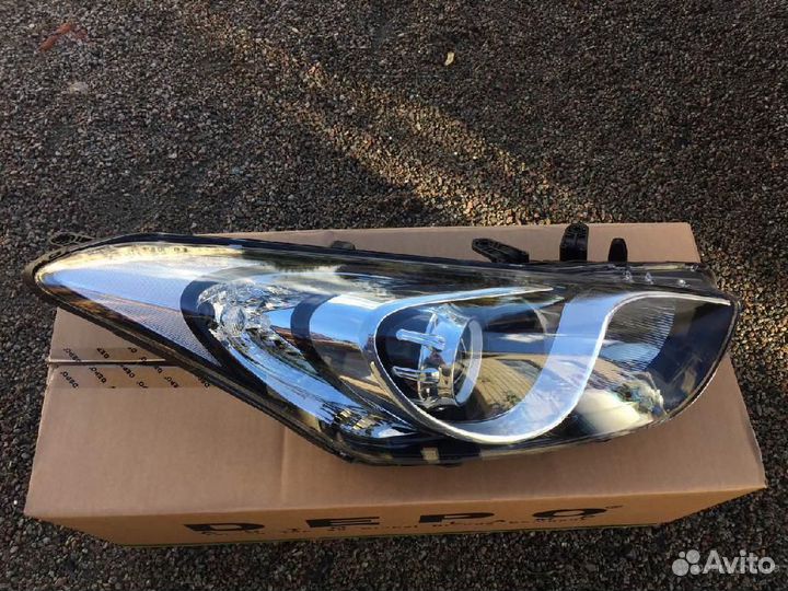 Фара Hyundai Coupe