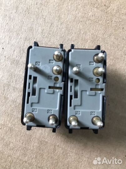 Кнопка стеклоподъемника передняя Mercedes W124