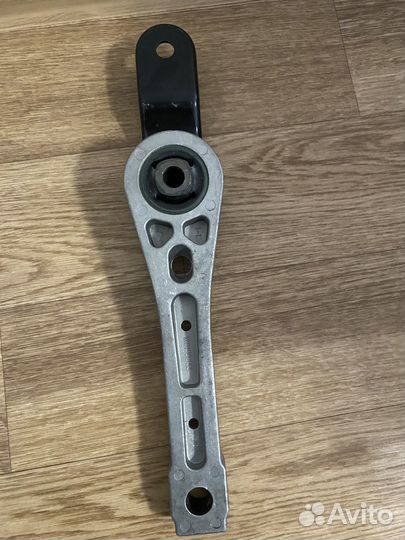 Опора двигателя задняя левая audi a3