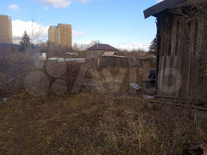 Дача 10 м² на участке 6 сот.