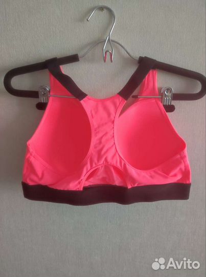 Спортивный лиф новый