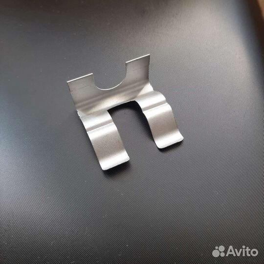 Скоба крепления форсунки омывателя фар Nissan