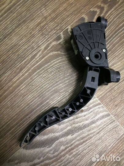 Педаль газа, акселератора Kia Rio 3, Solaris 1