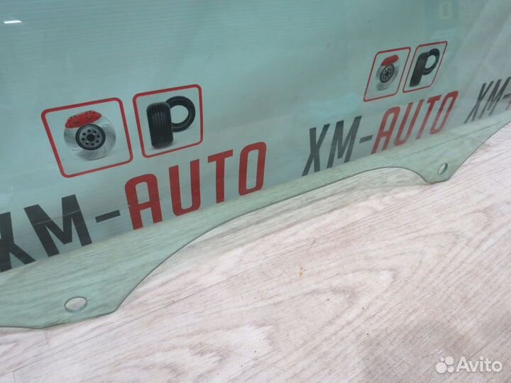 Стекло двери передней левое Audi Q3