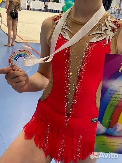 Костюм для художественной гимнастики 140