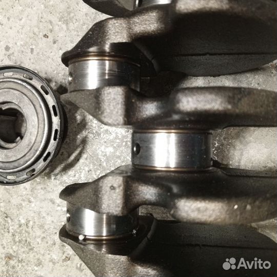 Коленвал двигателя ford G8DA 1,6 дизель