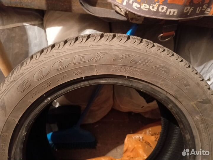 AMP Terrain Attack A/T A 2.25/10.5 R16