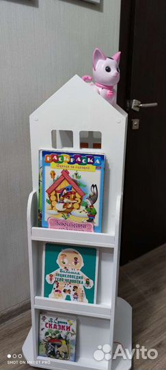 Стеллаж для книг