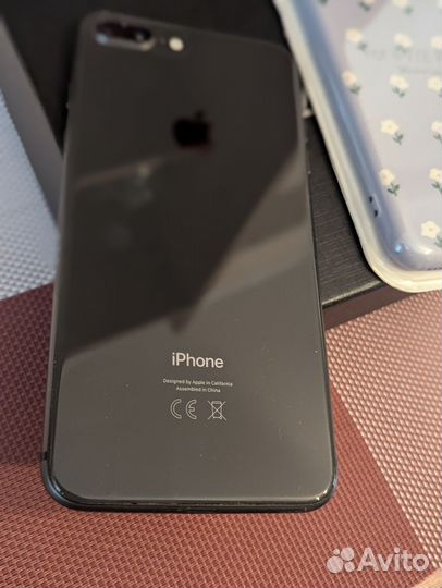 iPhone 8 Plus, 64 ГБ