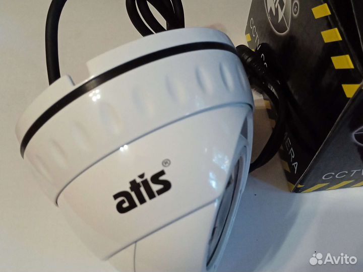 Камера видеонаблюдения, цветная, с подсветкой