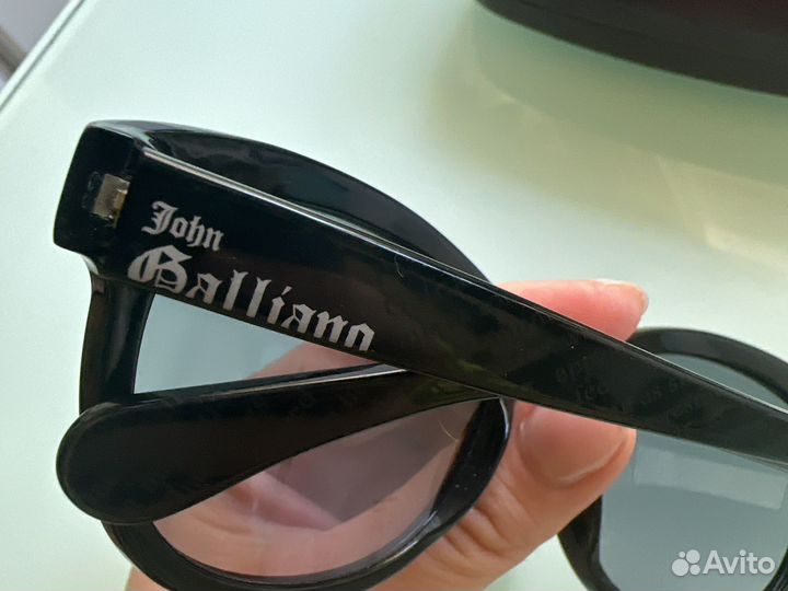 Очки john galliano