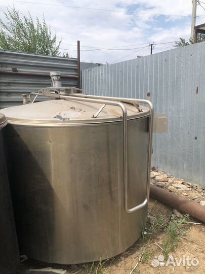 Ёмкость охладителя 1800л