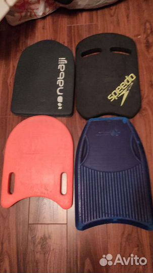 Плавательный инвентарь