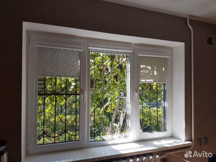 Мансардные шторы R563