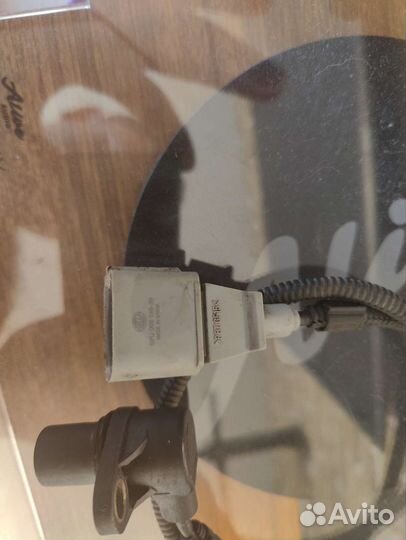 Датчик положения коленвала VW Passat b5+ 1.8T