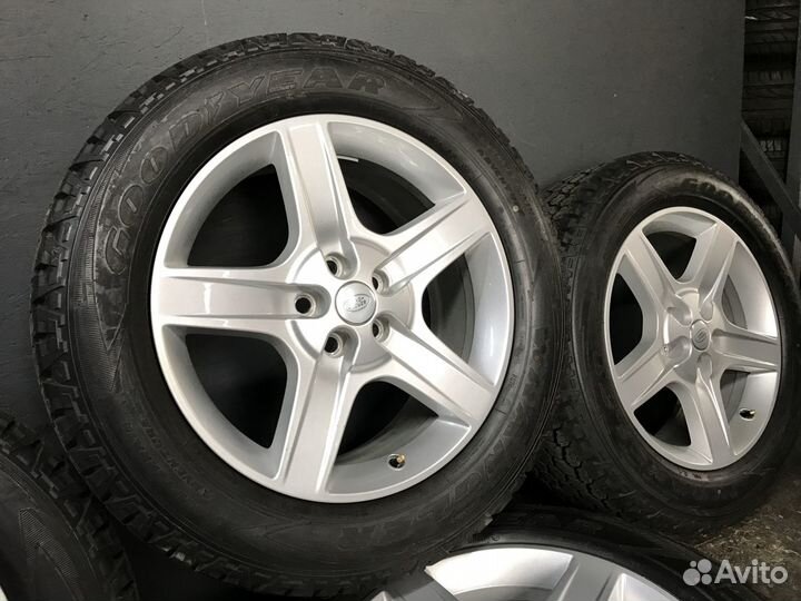 Оригинальные колеса на Land Rover Defender R20