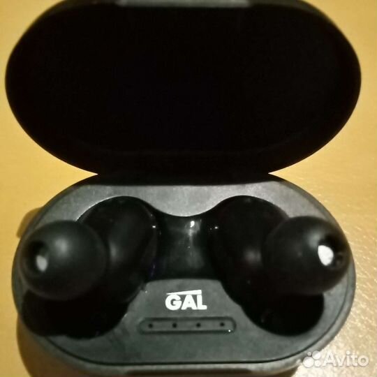 Беспроводные блютуз наушники GAl-в комплекте-Обмен