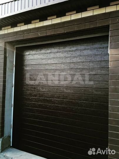Гаражные секционные ворота
