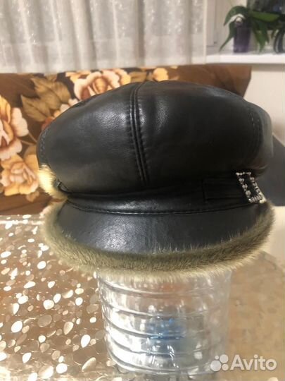 Берет женский кожаный