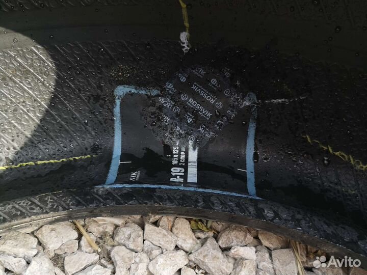 Winrun R330 215/55 R17 98W