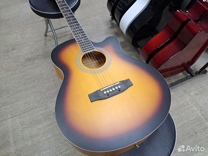 Гитара акустическая с металлическими струнами