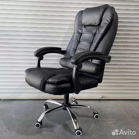 Офисное компьютерное кресло с вибромассажером