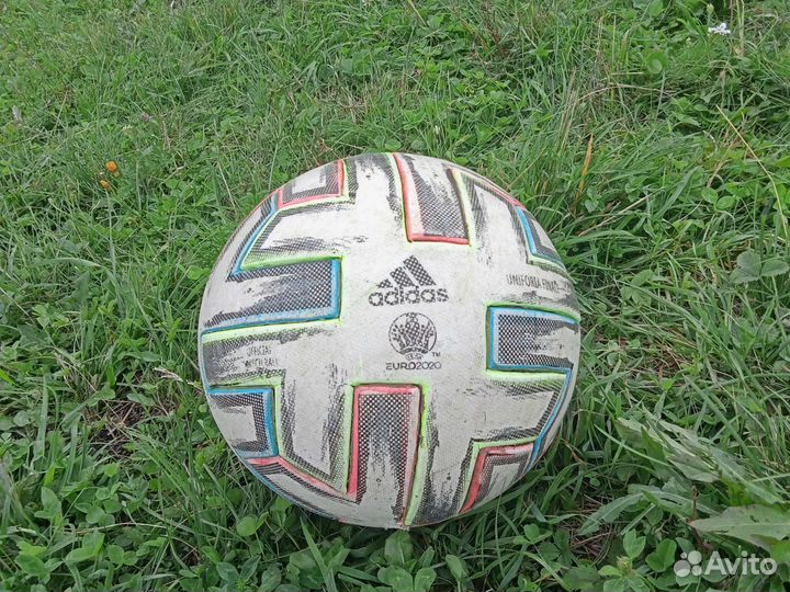 Adidas uniforia final euro2020