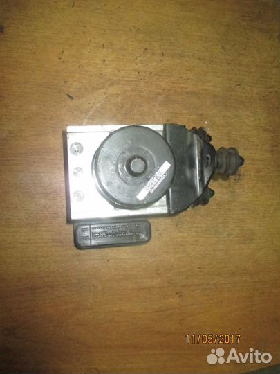 Блок ABS (насос) VW Jetta 2011) Фольксваген Джетта